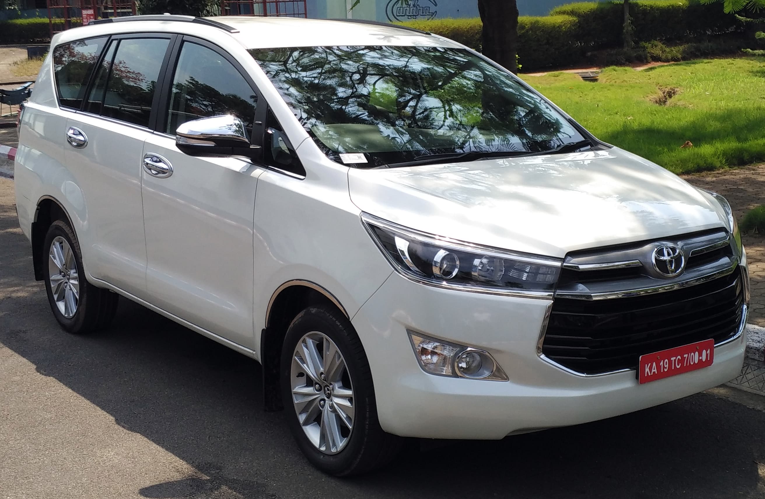 Innova Crysta Luxury
